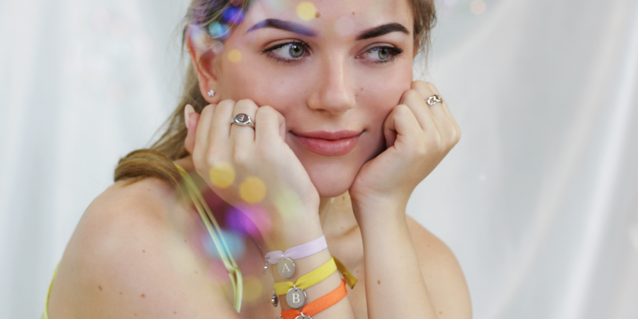 Joyas minimalistas para llevar a diario que no querrás quitarte