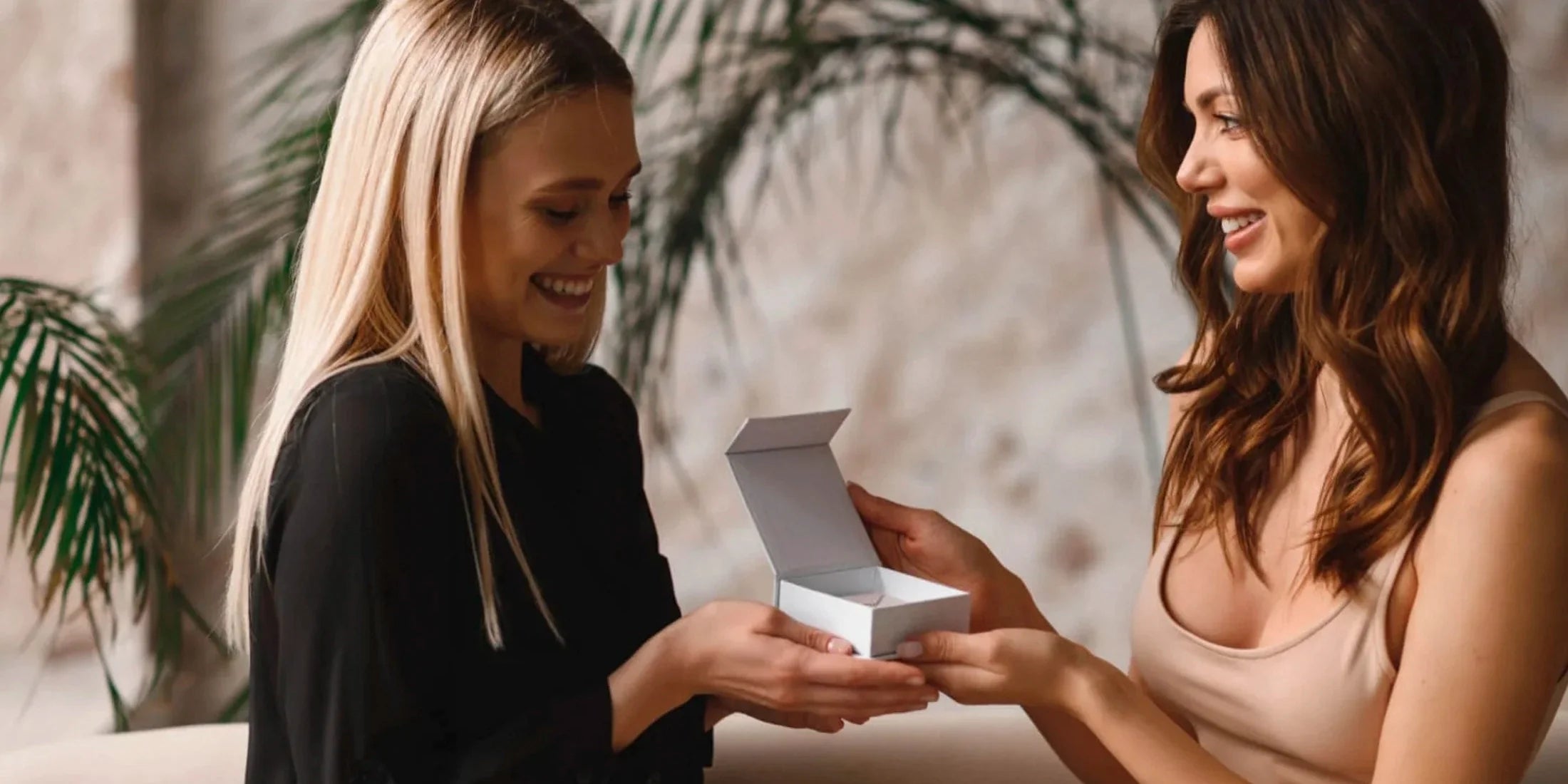 Qué significa cuando un amigo te regala joyas