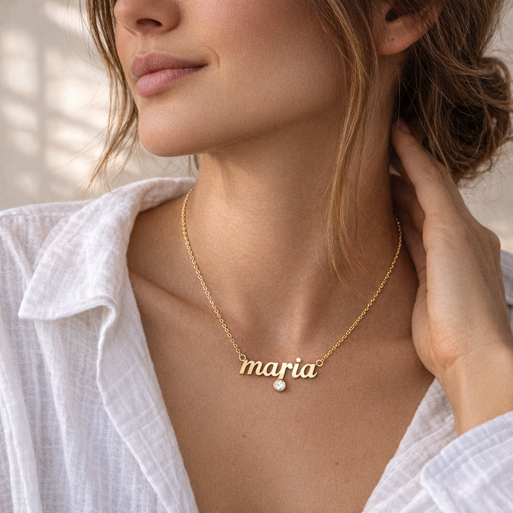 Collar de Oro 9K con Nombre Grabado - joya puesta | Customima