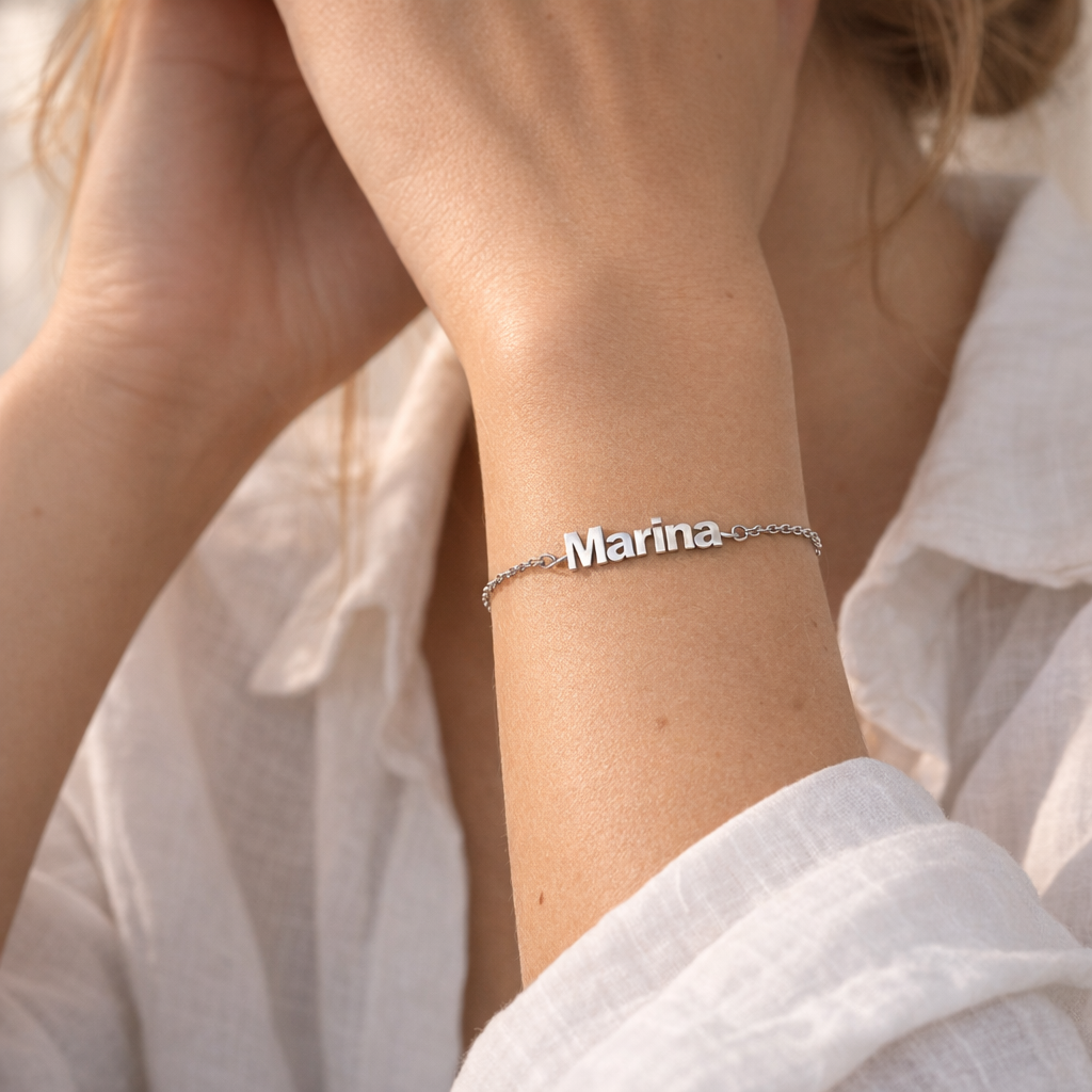 Pulsera de Plata 925 con Nombre Grabado - joya puesta | Customima