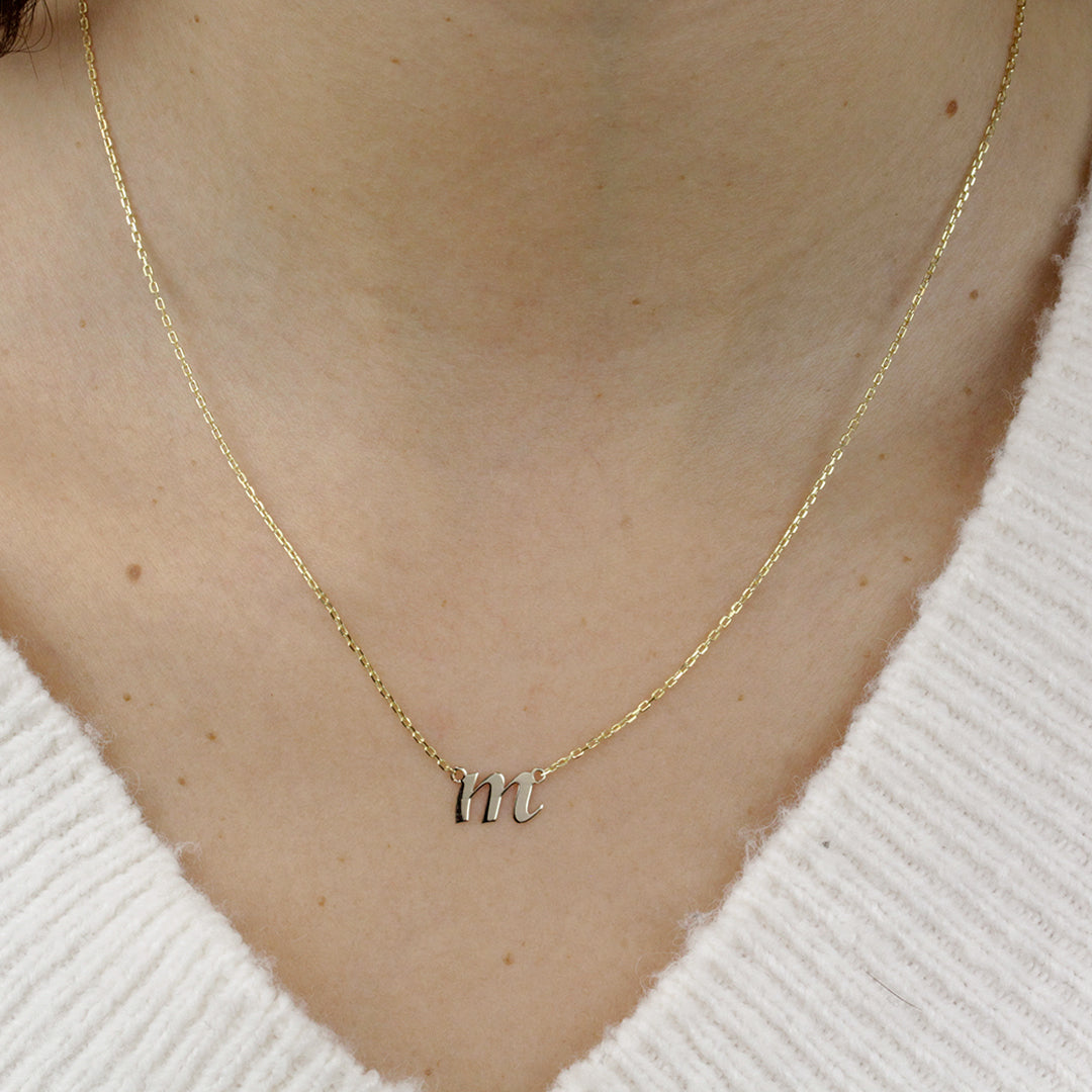 Collar con inicial Cursiva