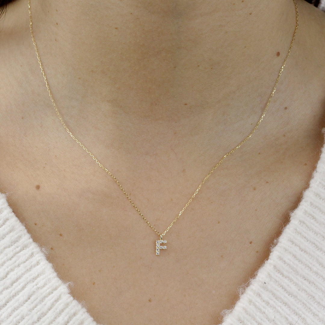 Collar con inicial Shine