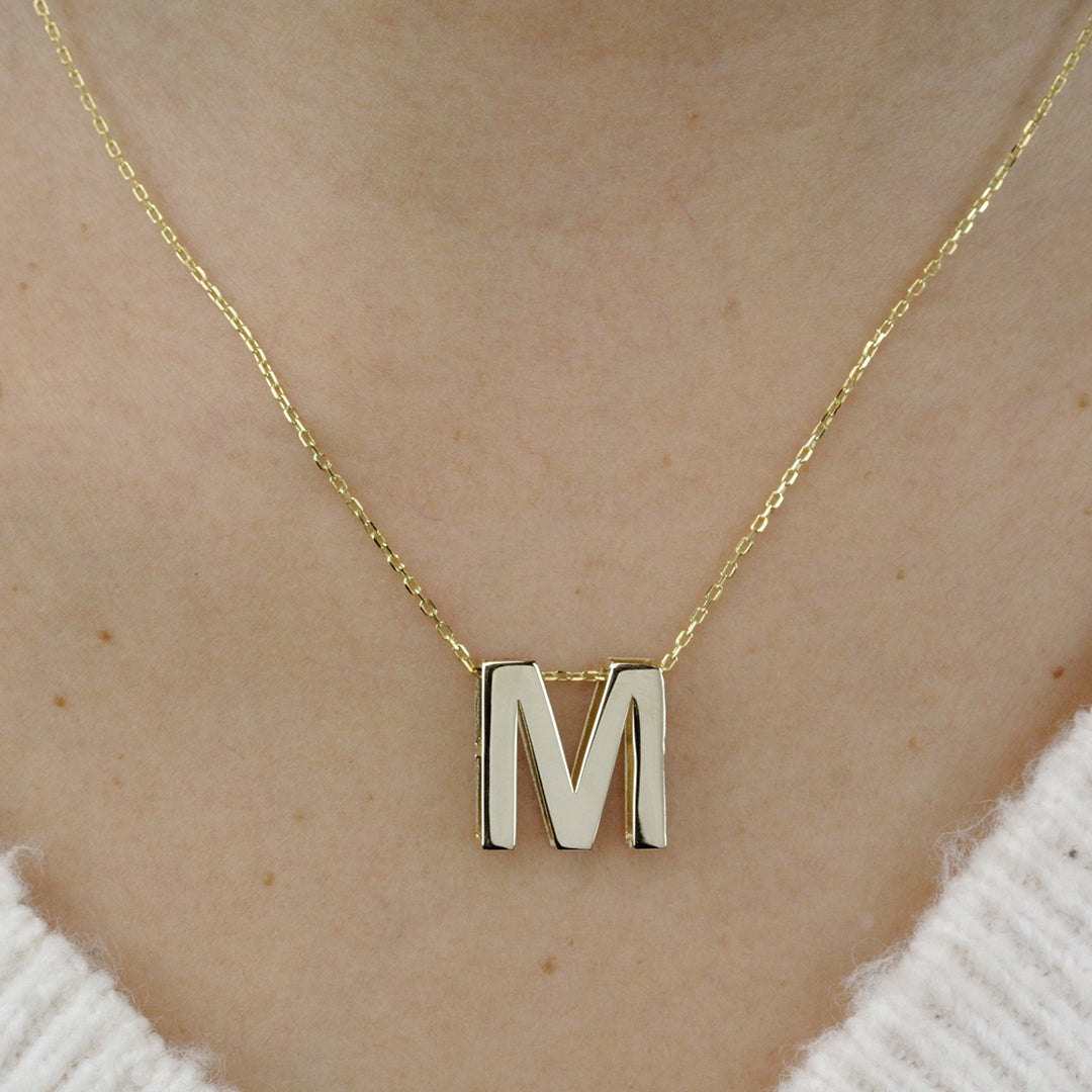 Collar de Oro 18K para Mujer con Inicial Grabada
