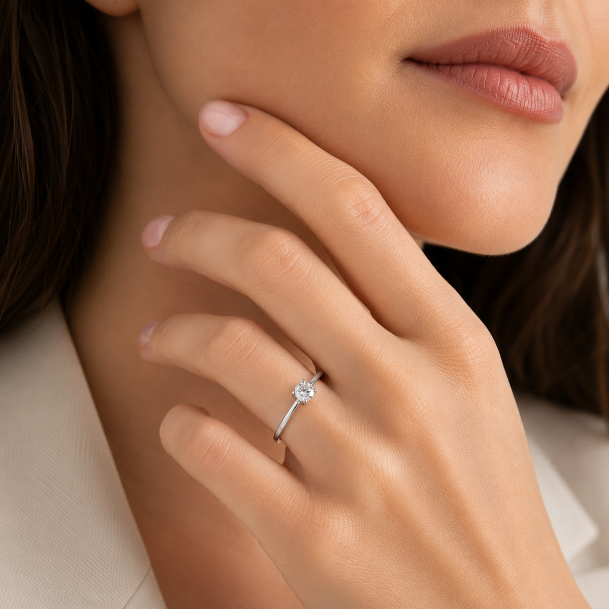 Anillo Solitario de Oro con Circonita