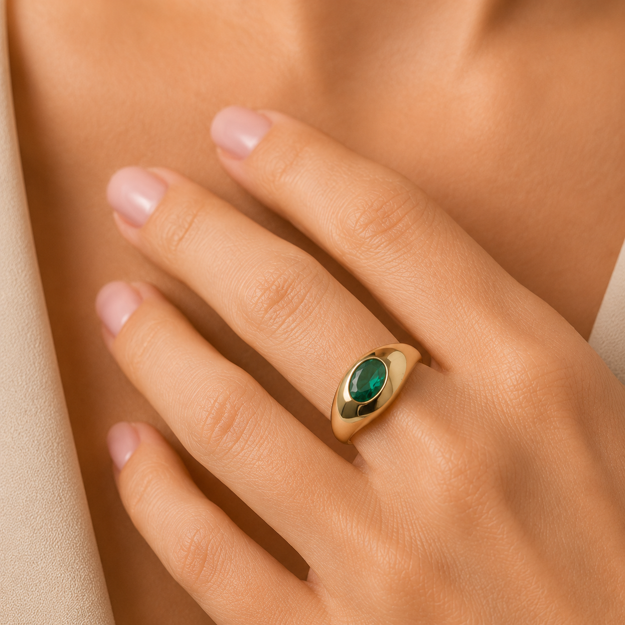 Anillo de Oro 9K con Circonita Paraíba Oval