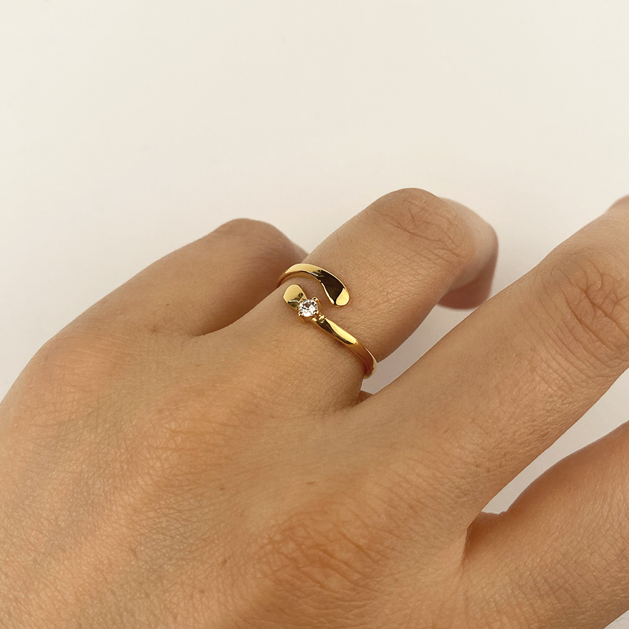 Anillo Curvas con Circonita