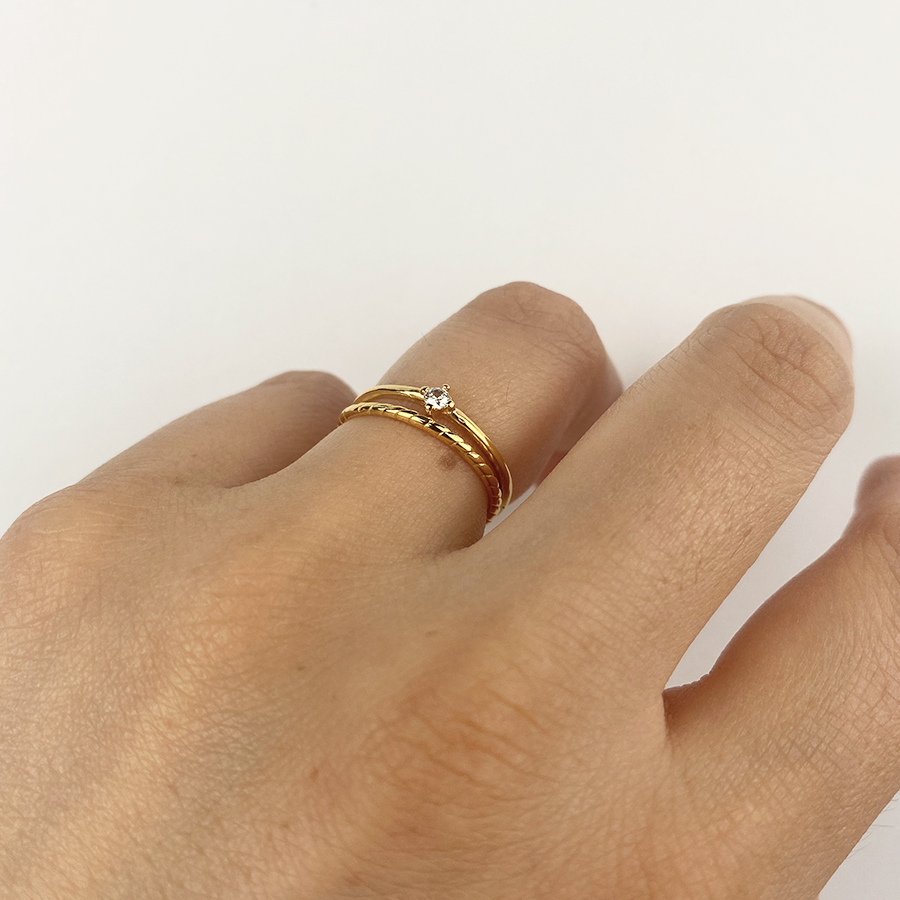 Anillo waves con Circonita