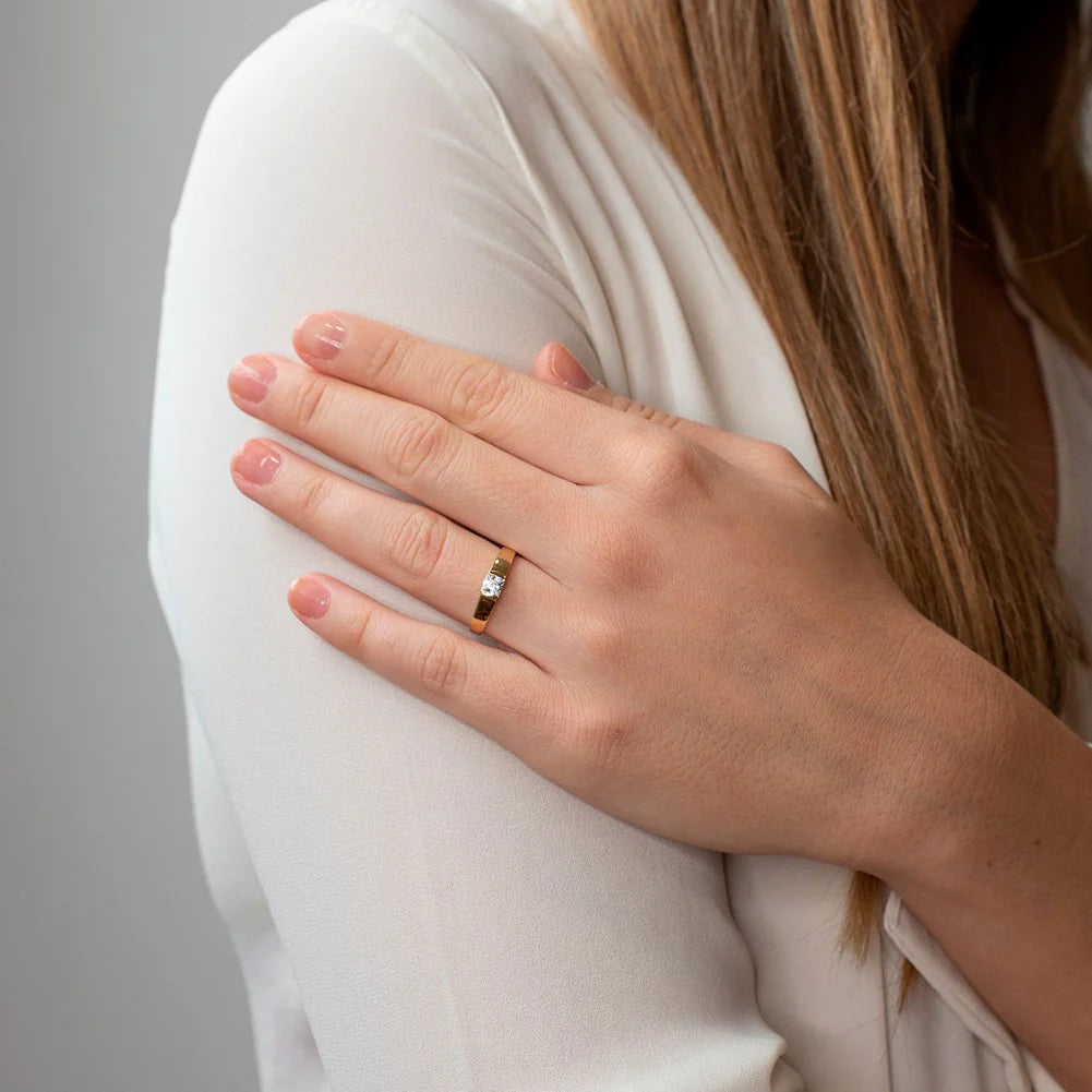 Anillo de Comunión de Oro con Circonita
