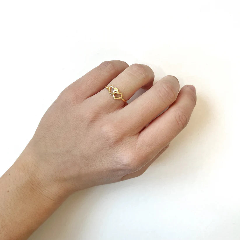 Pendientes Corazones Entrelazados de Oro 9K