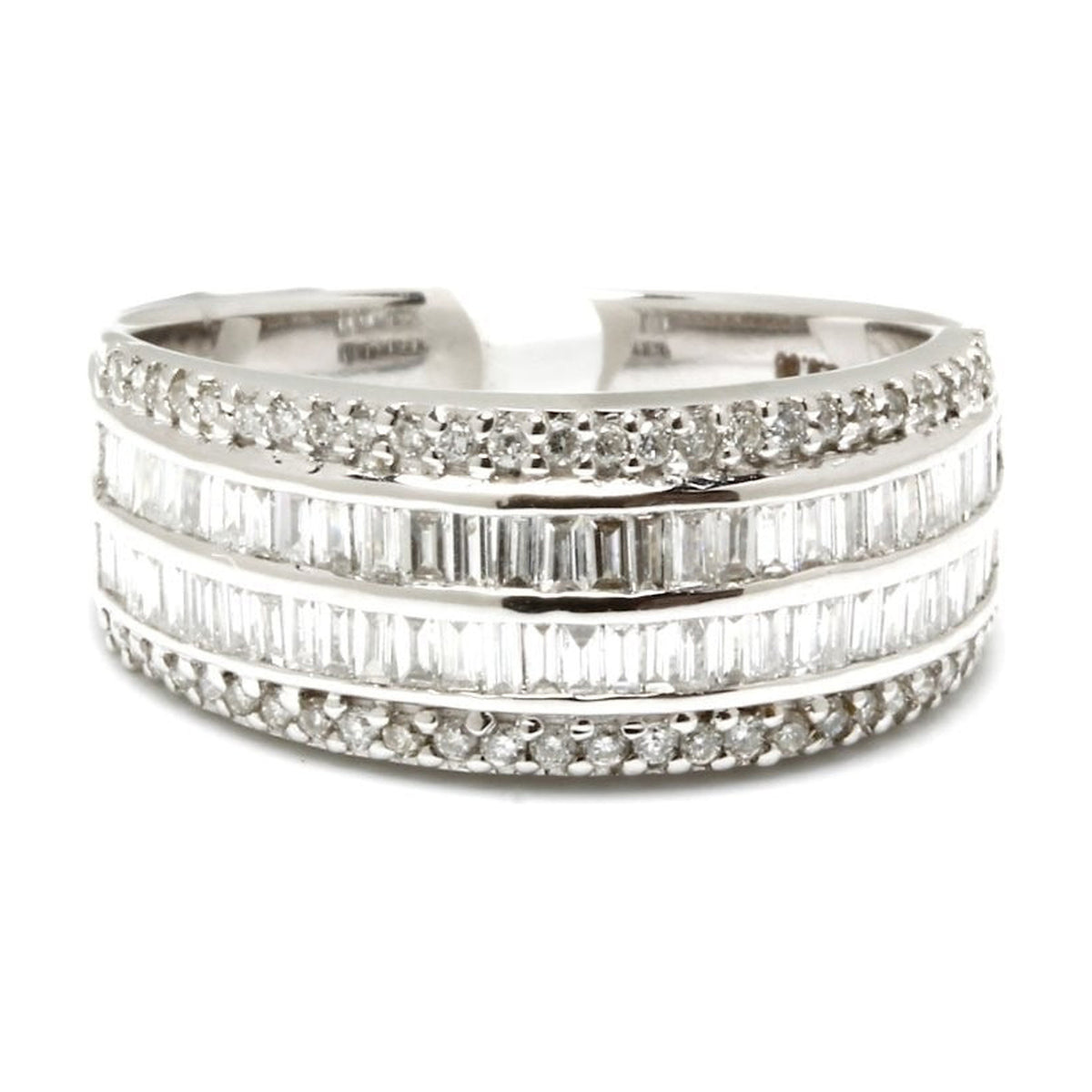 Anillo de Oro 18K con Diamantes Baguette y Brillante
