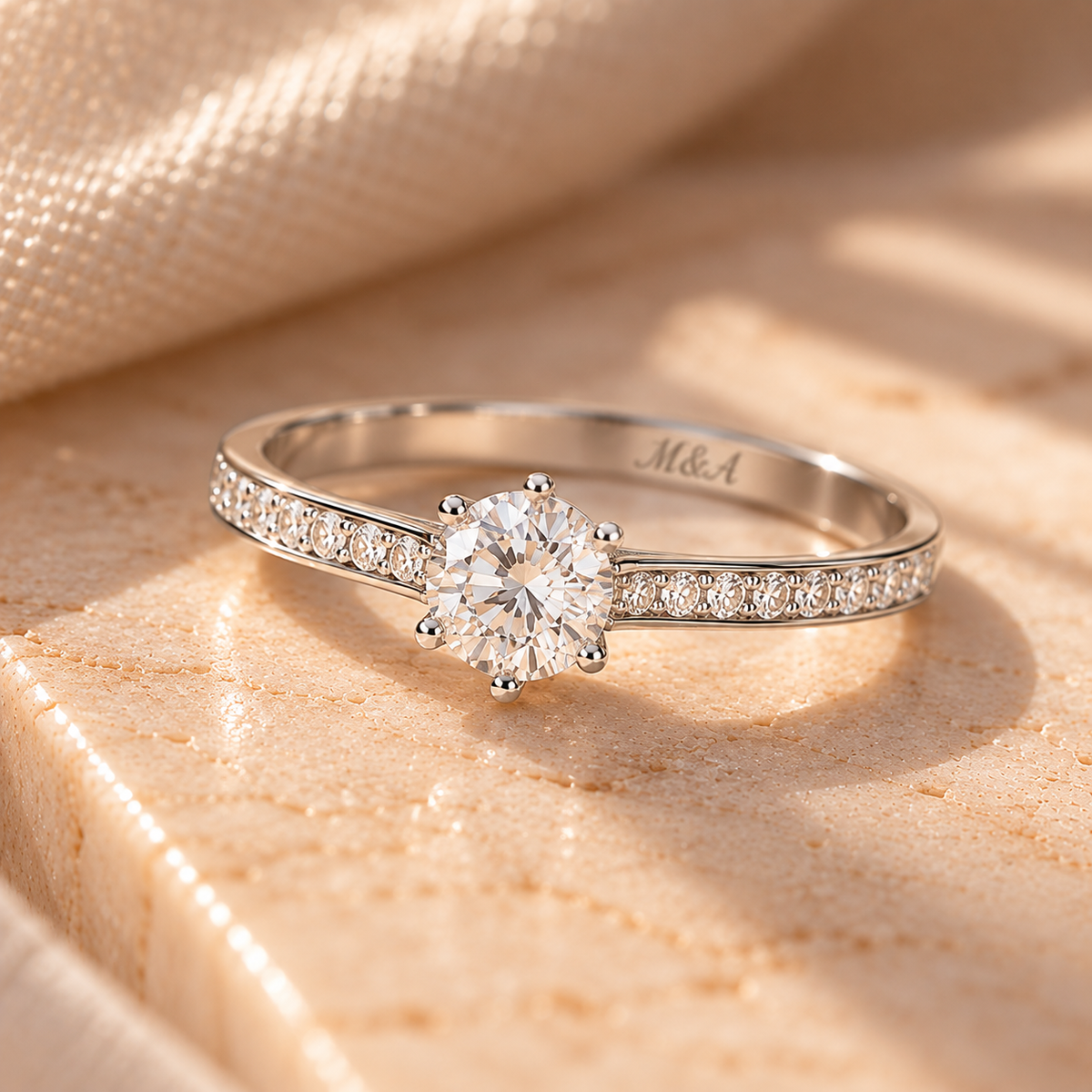 Anillo Americano 0,4 ct moissanita y plata
