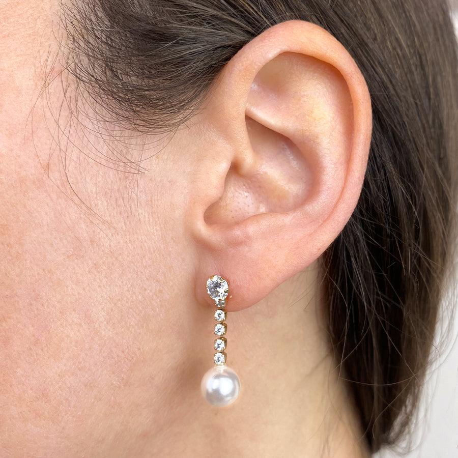 Aretes Largos de Oro 9K con Perla