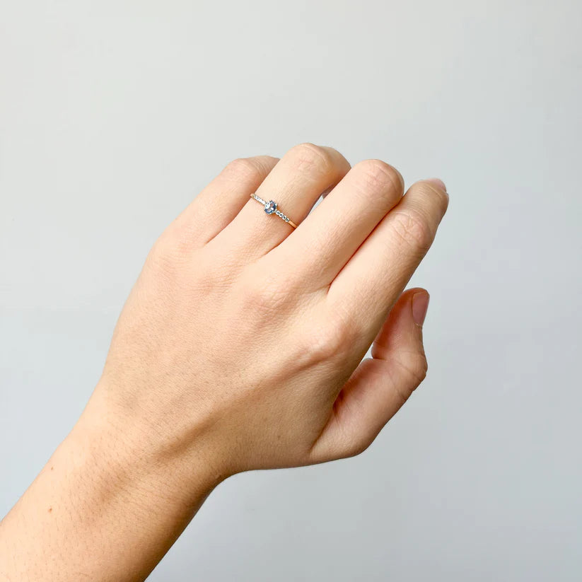 Anillo Solitario de Oro 9K con Circonita Aguamarina