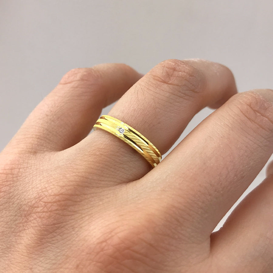 Alianza Facetada 2 Líneas Pulidas Diamante 4mm