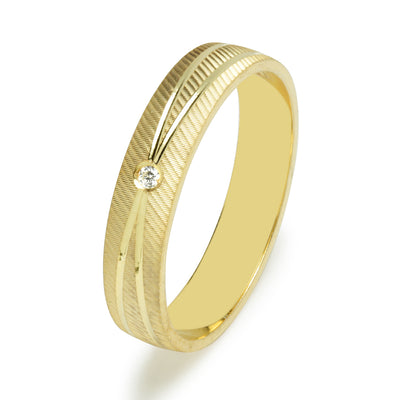 Alianza Facetada de Oro 18K con Diamante