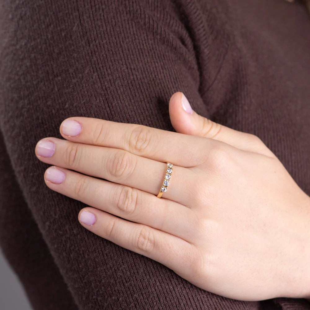 Anillo Cinquillo de Oro con Circonitas