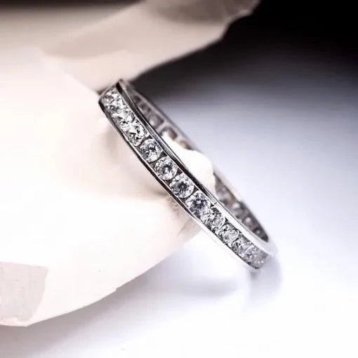 Anillo Argolla de matrimonio de Oro 9K con Circonitas
