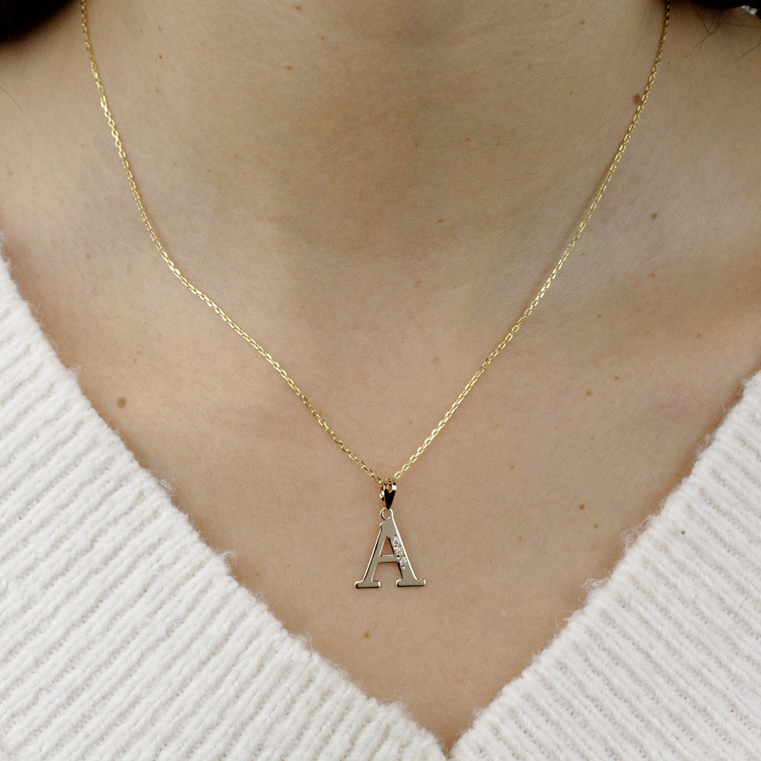 Collar con inicial 3 Circonitas