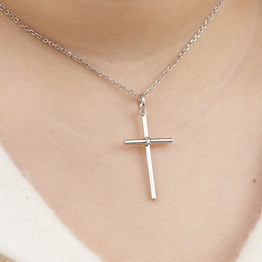 Collar Cruz Tubo Lisa Grande de Plata 925
