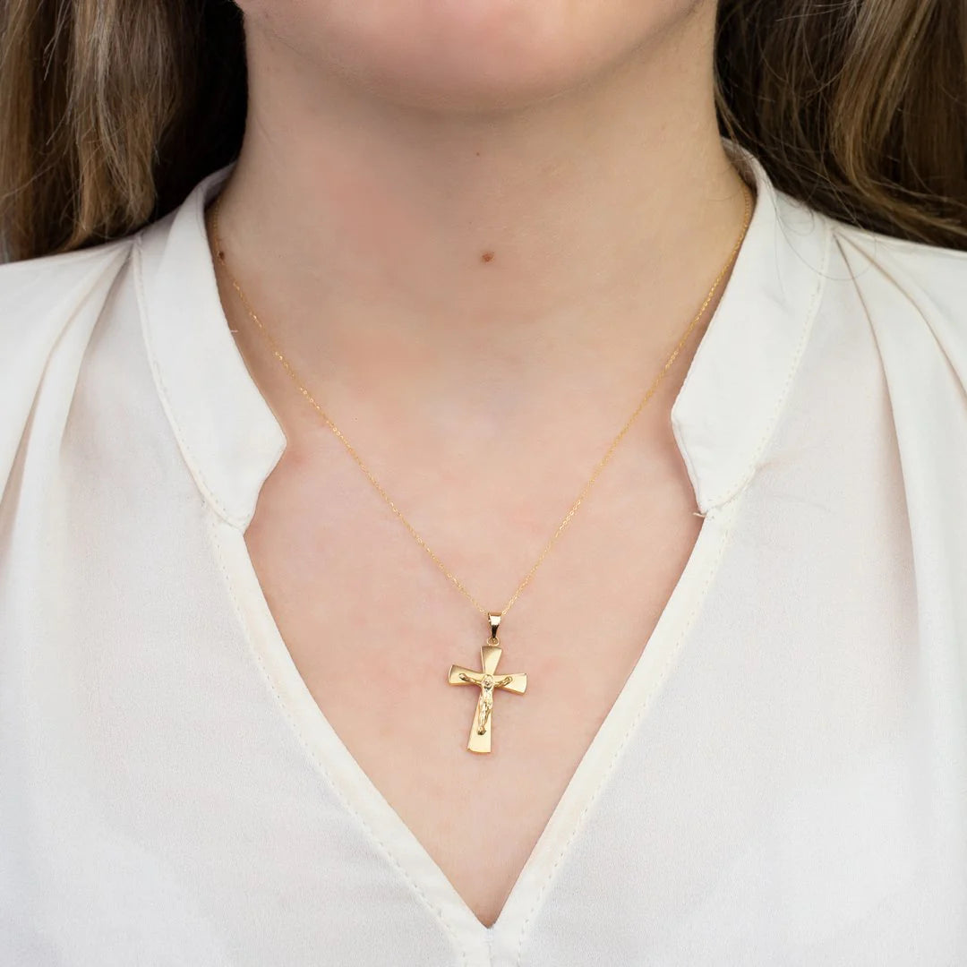 Colgante Cruz Plana Cristo de Oro 9K