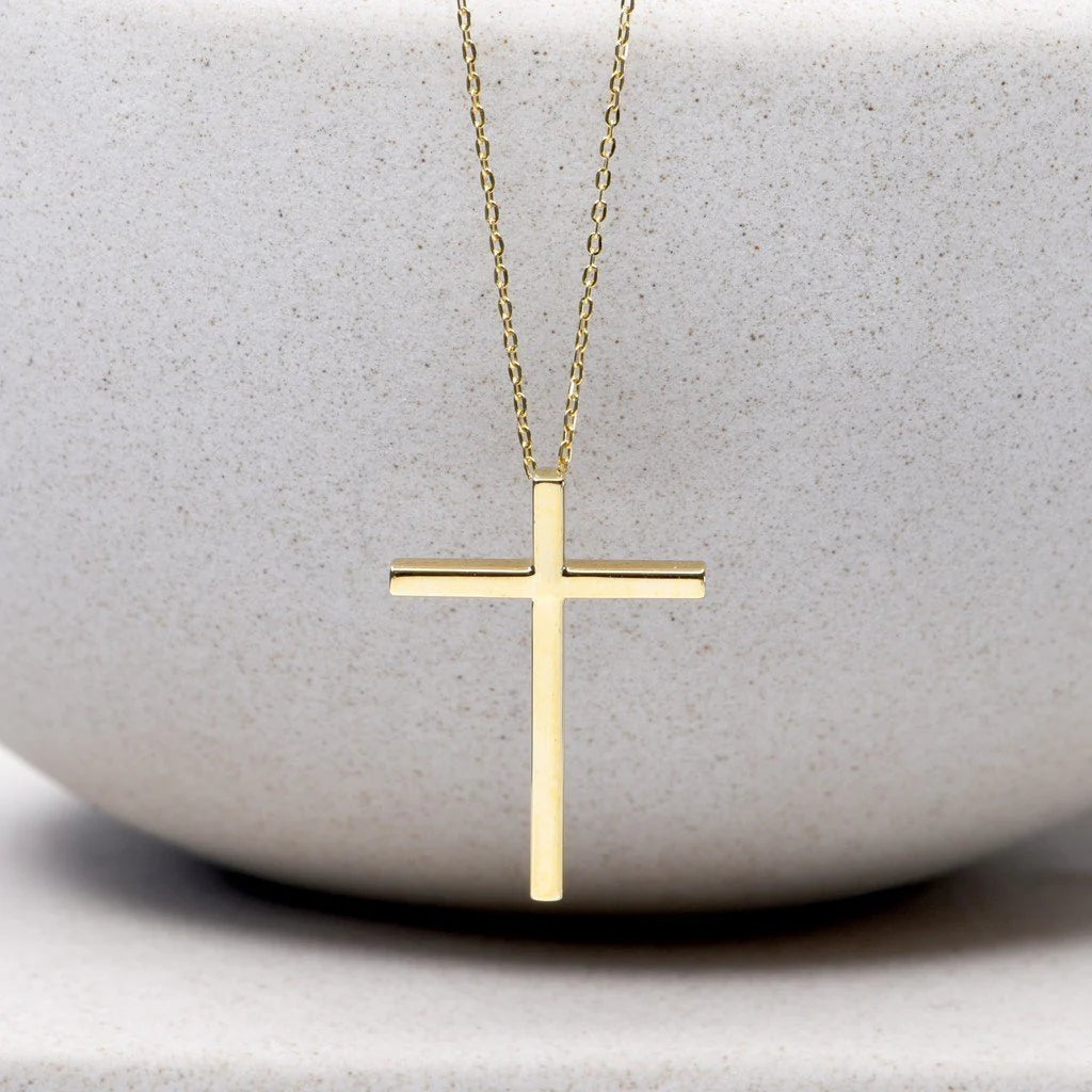 Colgante Cruz Lisa Cuadrada de Oro 18K