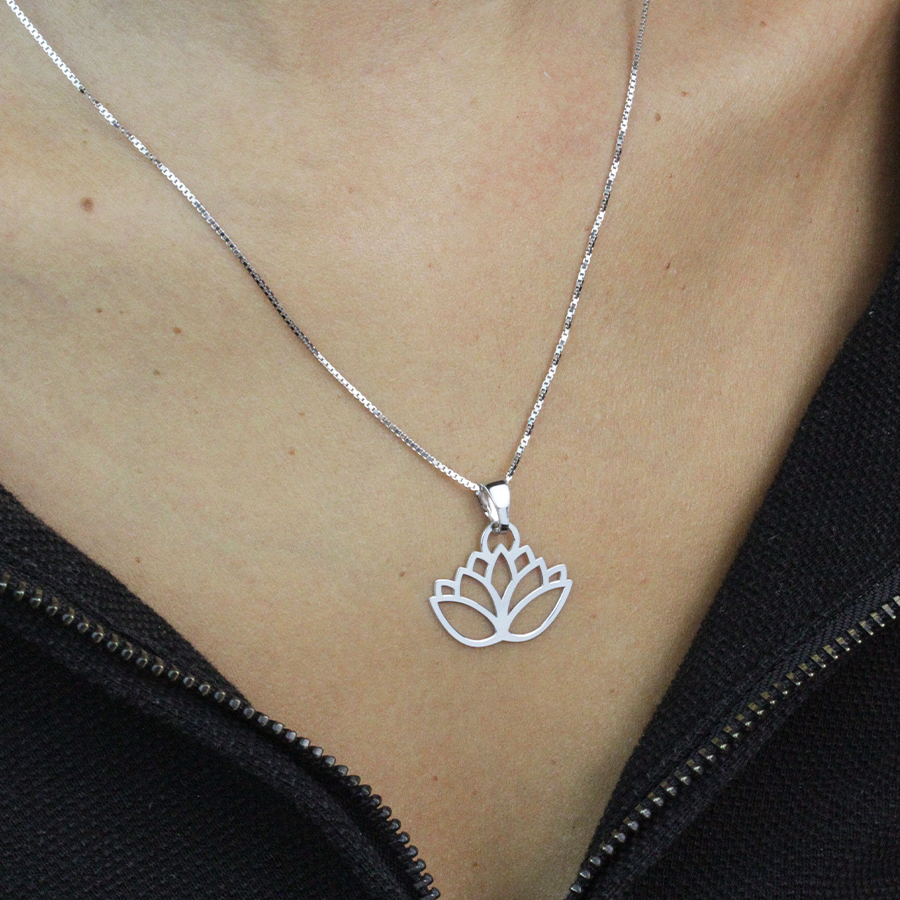 Colgante Flor de Loto de Plata 925