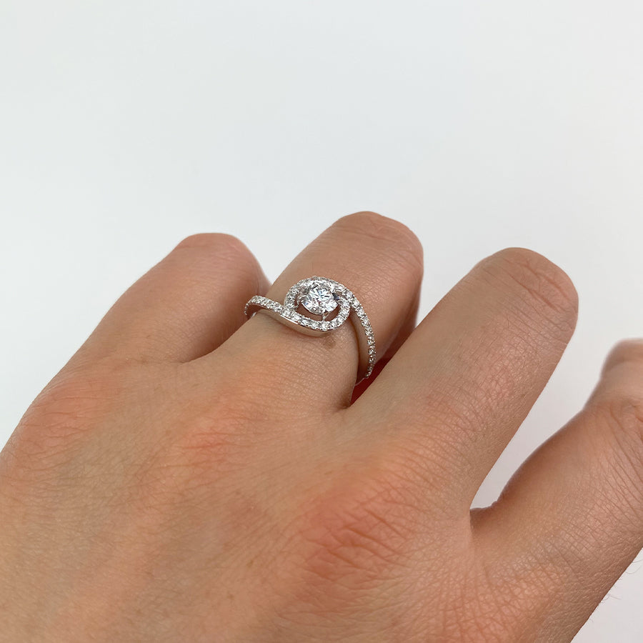 Anillo Solitario Diamantes y Oro 50% Dto