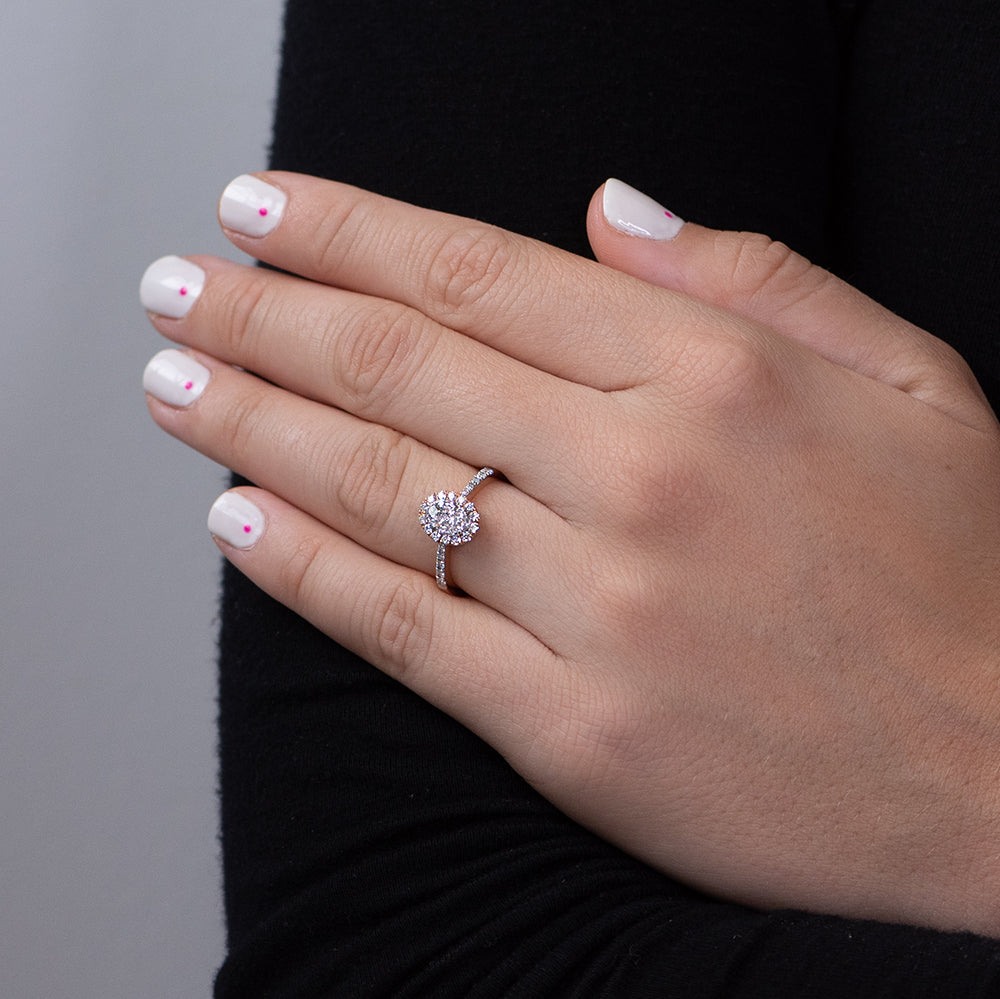 Anillo Diamantes Rosetón Oval 0,54ct.