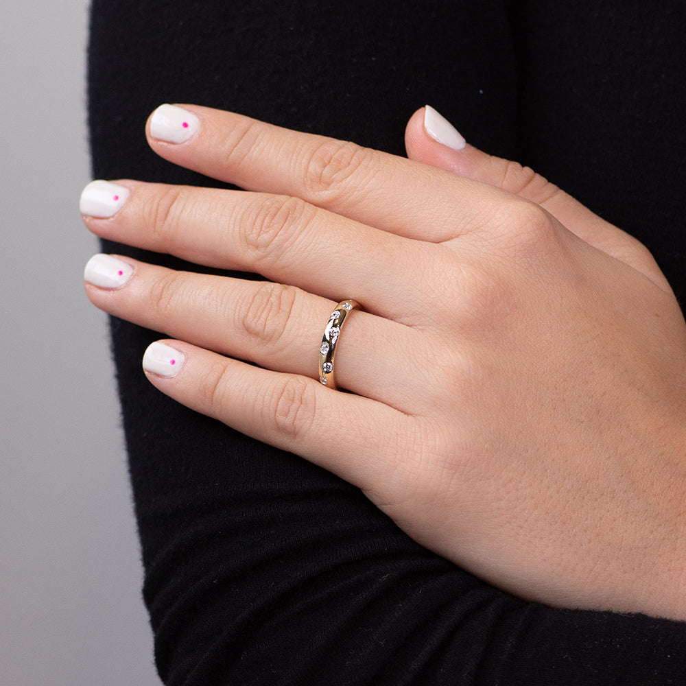 Anillo Alianza Diamantes y Oro