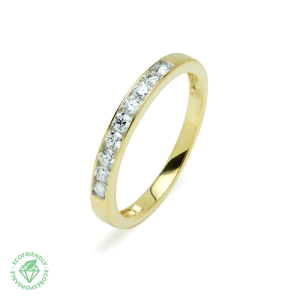 Anillo Media Alianza con Diamante de Laboratorio en Oro 9k