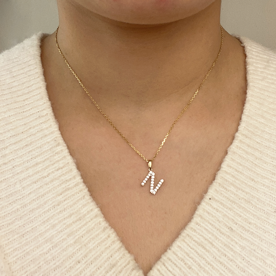 Colgante Diamantes de Oro 9K con Inicial Grabada