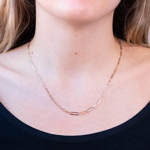 Cadena Eslabones Centrales 45x4 en Oro Amarillo 9 Kilates