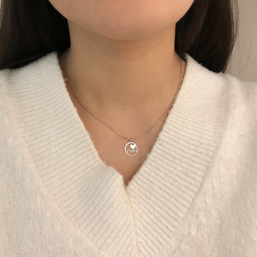 Collar Medallón Corazón Mamá