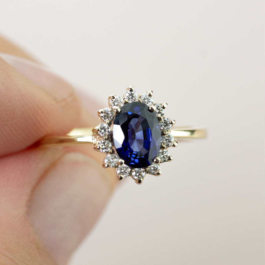 Anillo Atenea con Diamante de Laboratorio en Oro