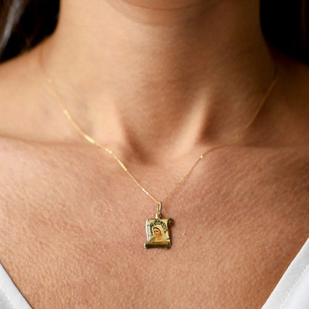 Medalla Pergamino Virgen