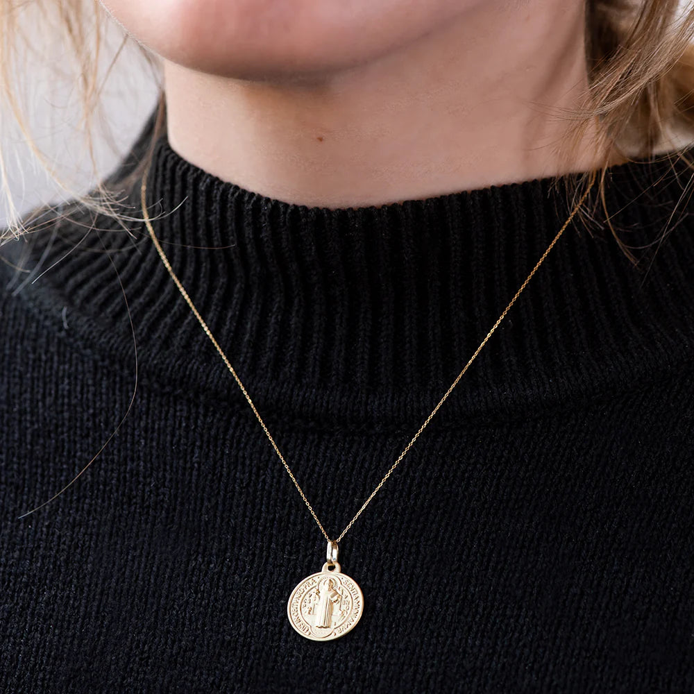 Collar San Benito Monje de Oro 18K