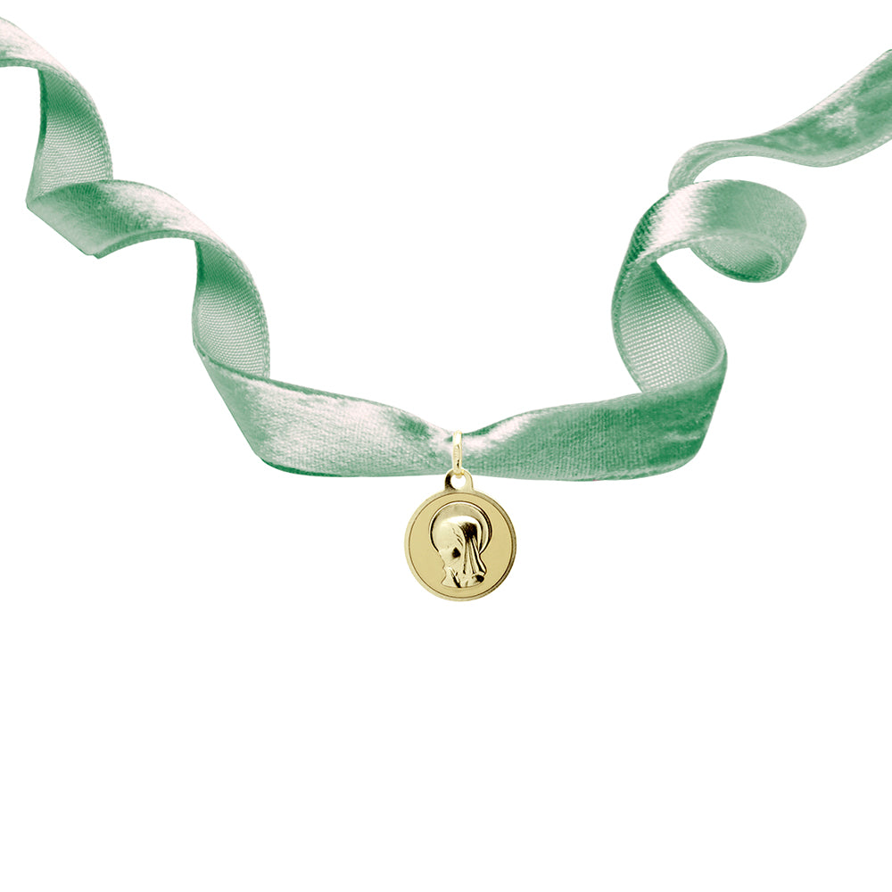 Medalla para el Ramo de Novia Virgen Niña de Oro 18k