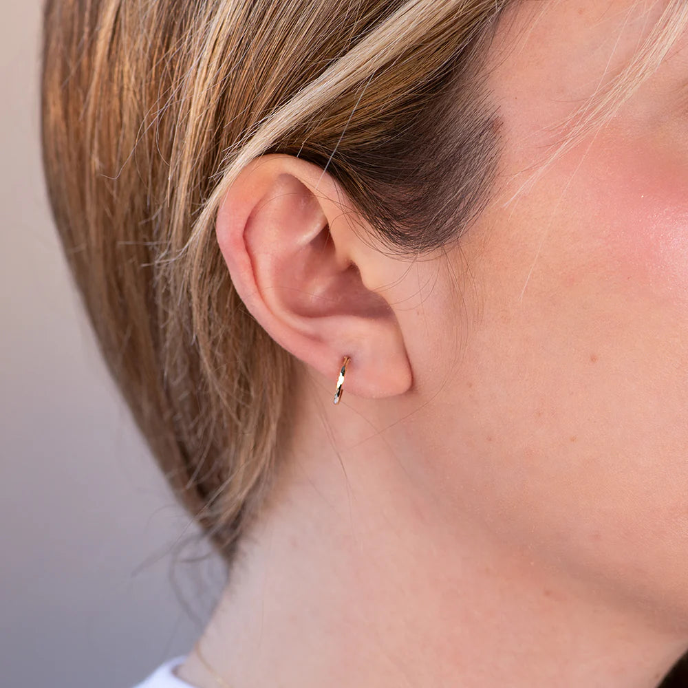 Pendientes Aro de Oro con Tallado Facetado