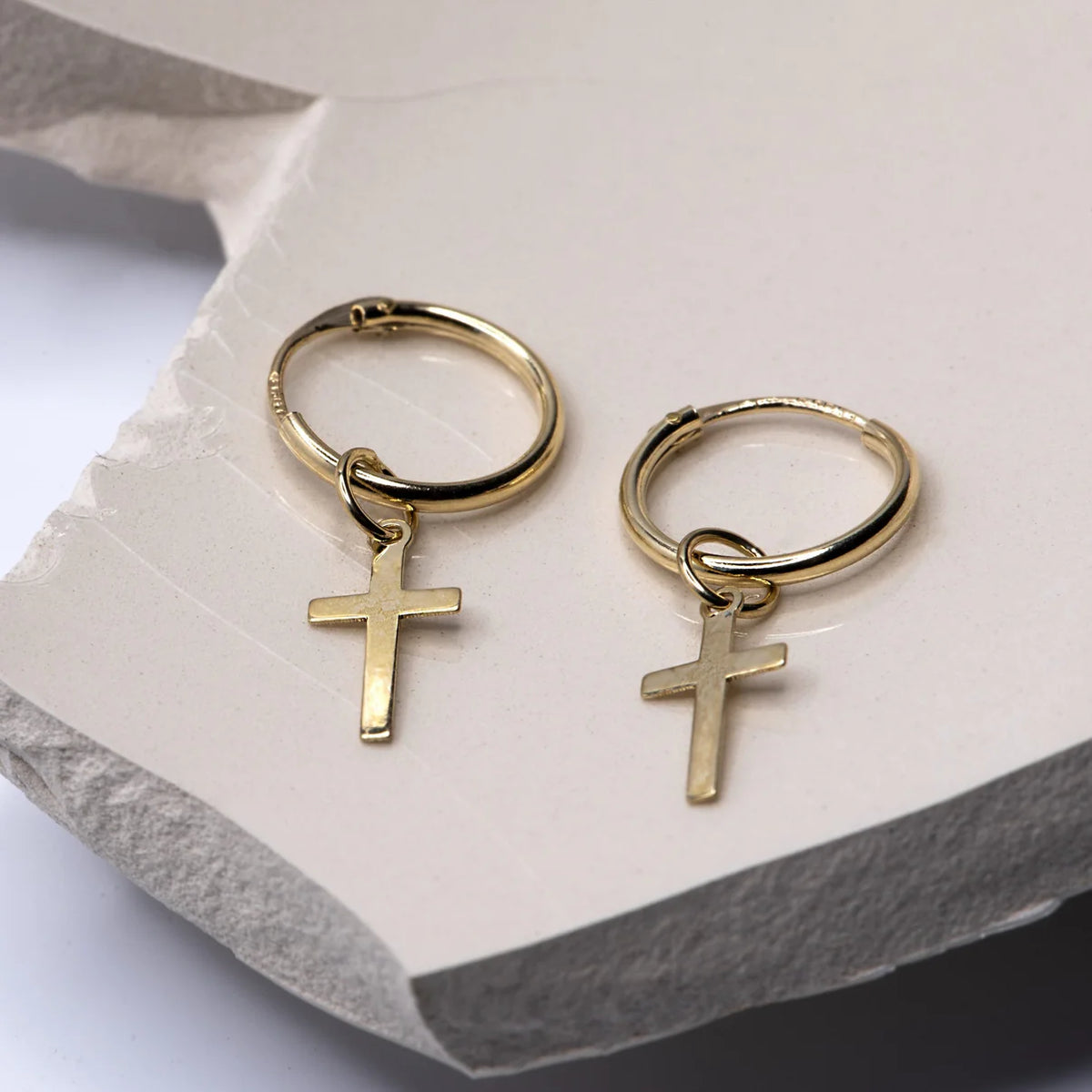 Aretes Aro Cruz de Oro