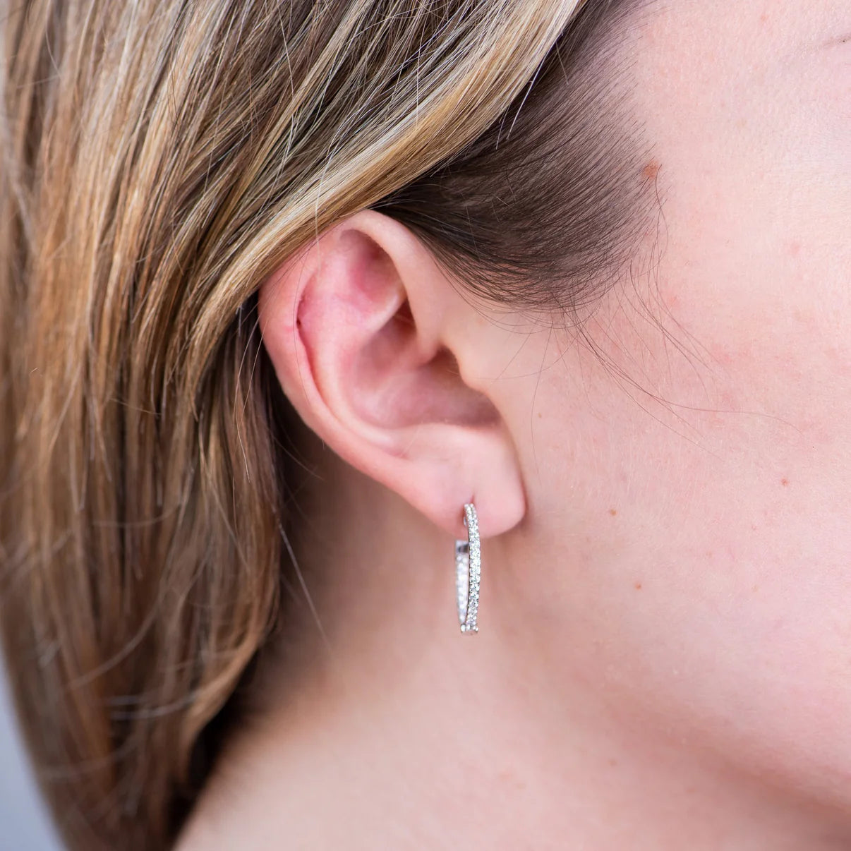 Pendientes Aro Dobles con Diamante de Laboratorio en Oro 18k