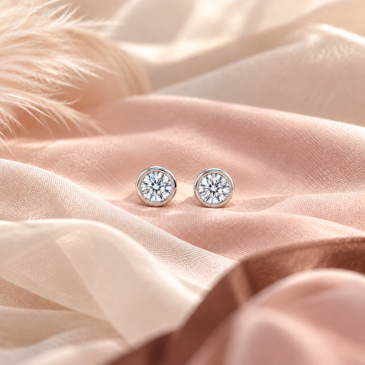 Pendientes Bisel de Plata 925 con Moissanita – bodegón