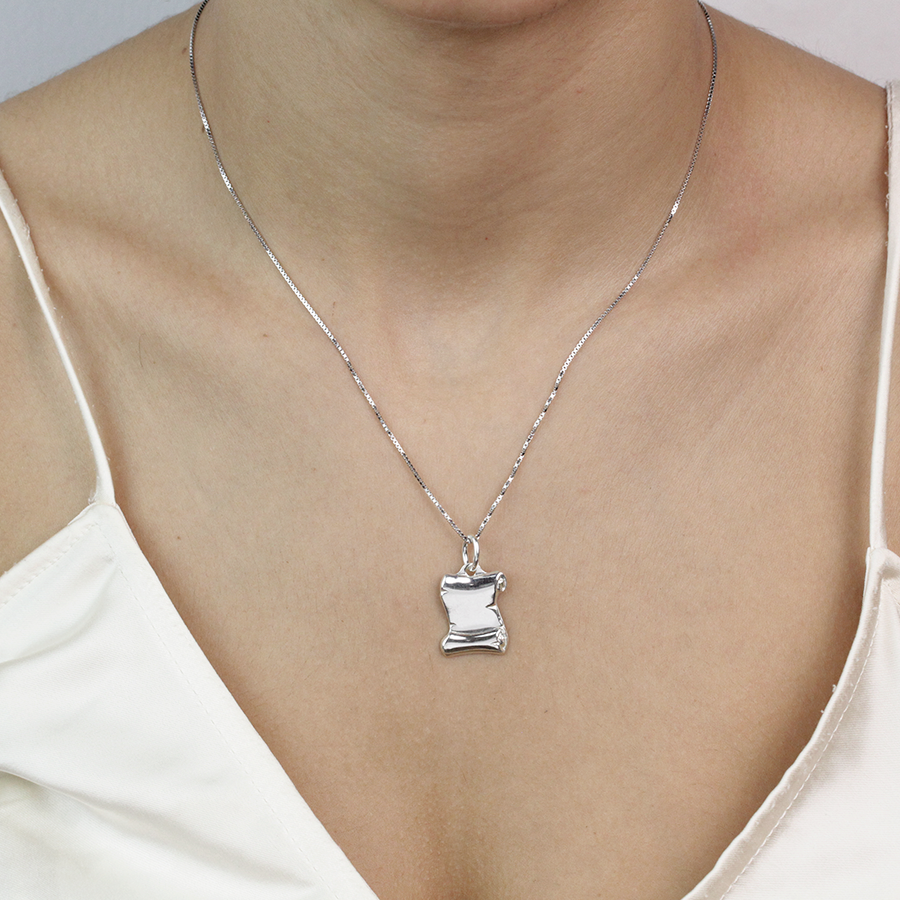 Colgante y cadena Pergamino 15x20mm