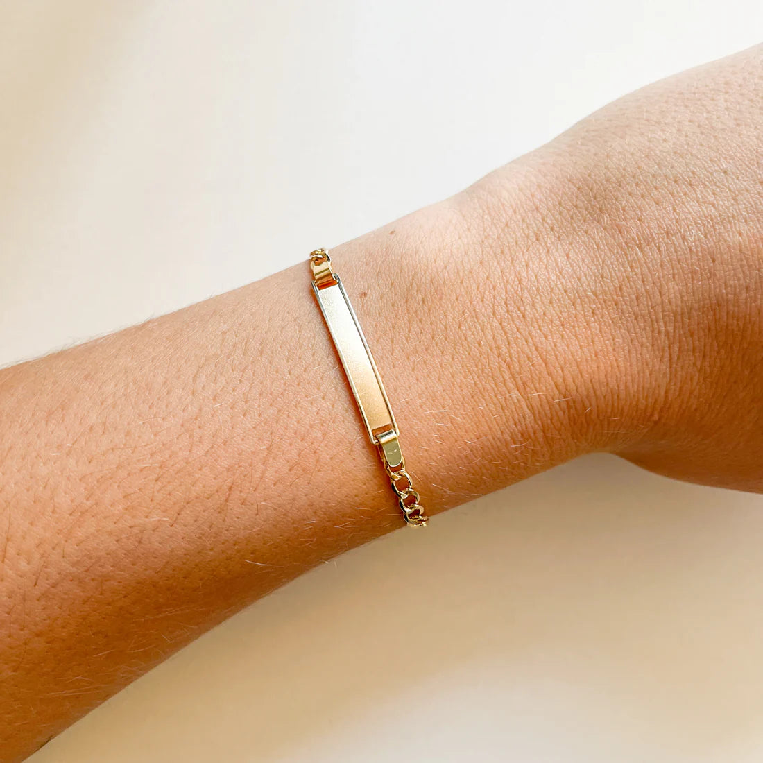 Pulsera No me olvides Barbada de Oro 18K Personalizada