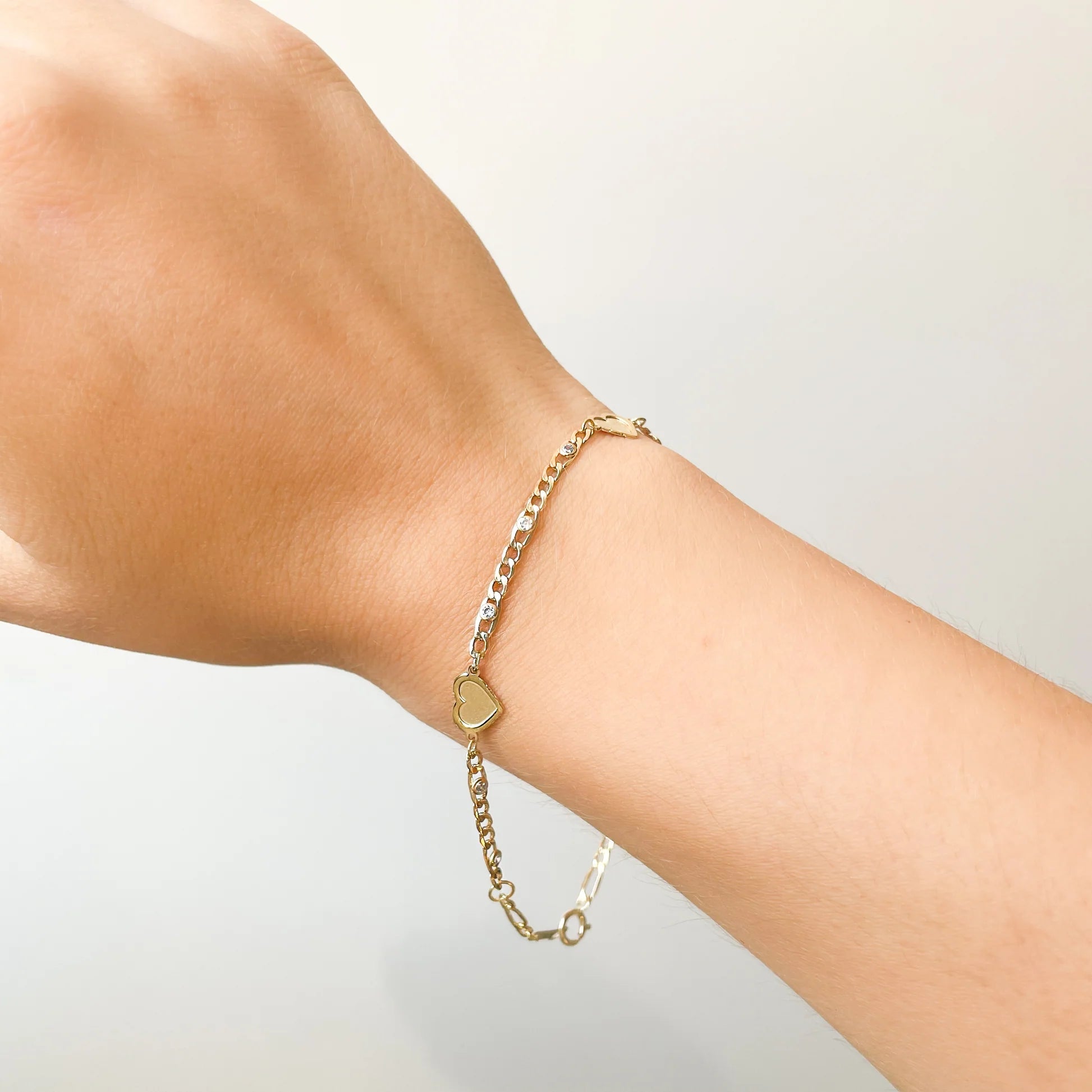 Pulsera 3 Corazones de Oro 18K con Circonitas