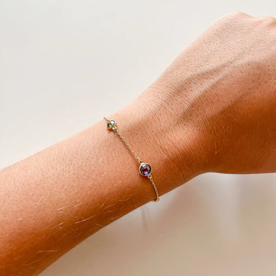 Pulsera de Oro 9K para Mujer con Circonitas de Colores