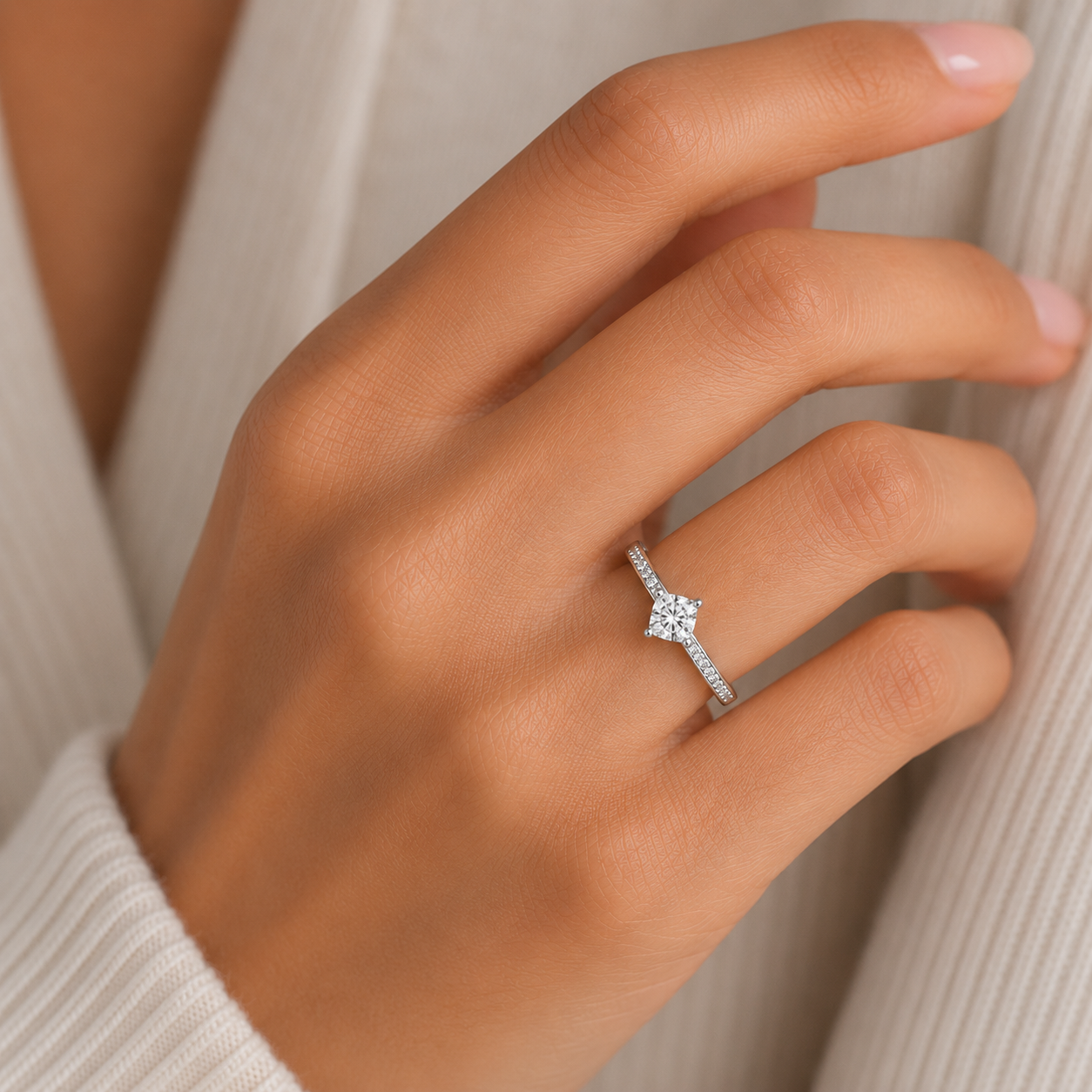 Anillo Americano Diamante de Laboratorio Distinción en Plata 925