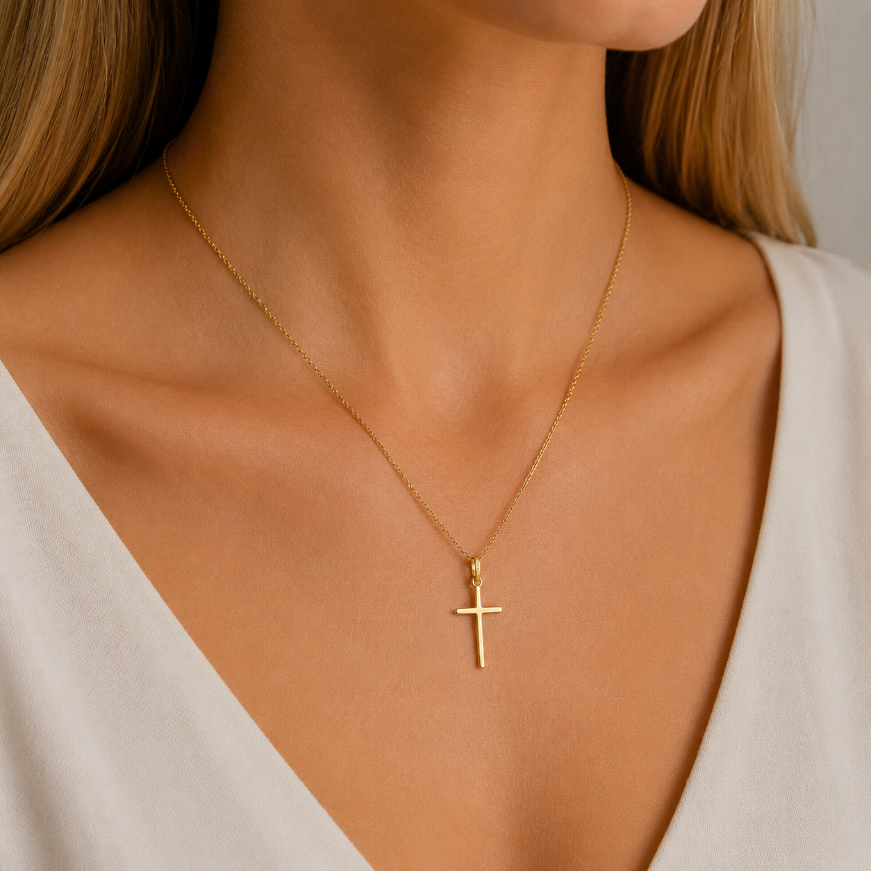 Colgante Cruz Lisa Cuadrada de Oro 18K Personalizada