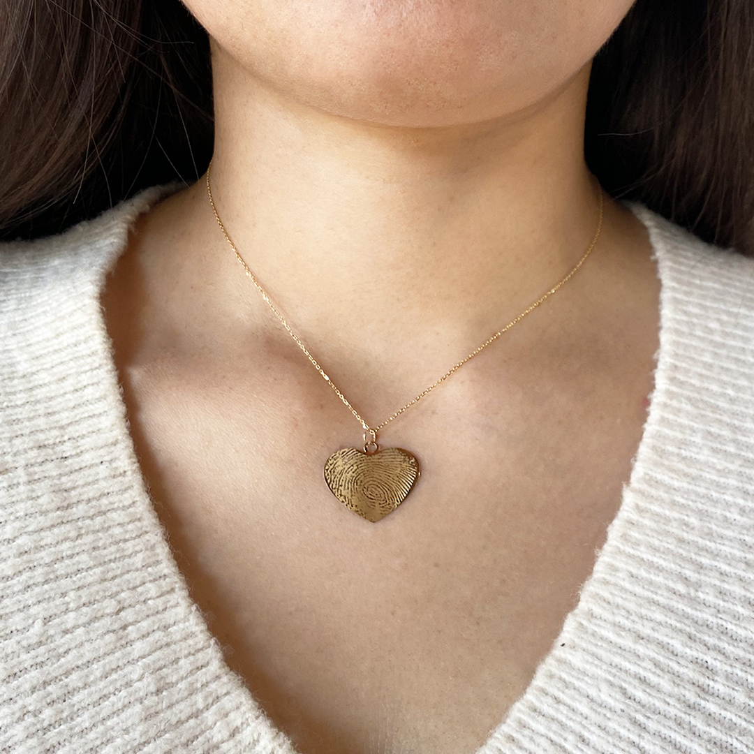 Sello Corazón de Oro 18K con Huella Grabada