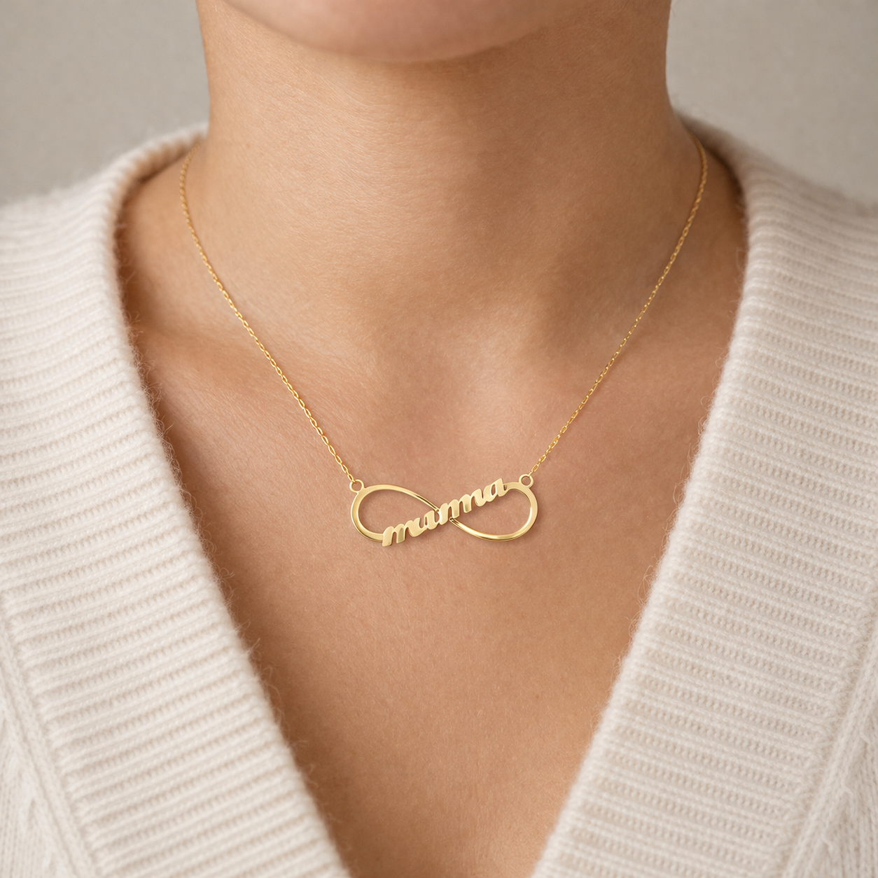 Collar infinito con palabra mamá en Oro 9k