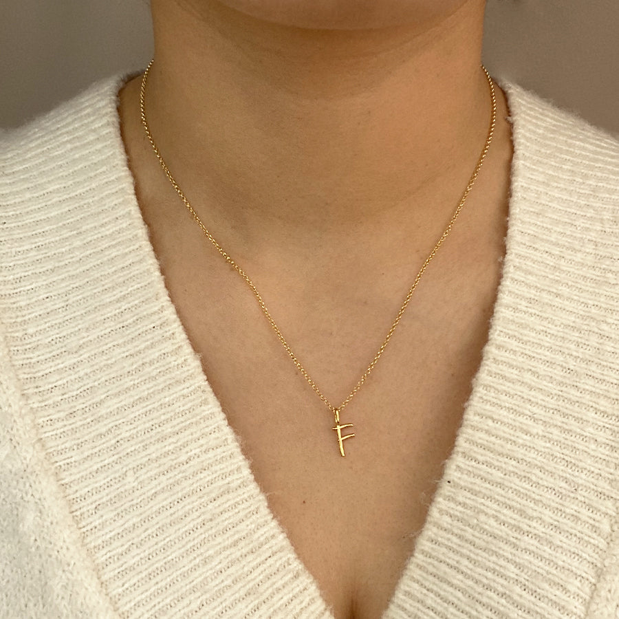 Collar Celine de Plata 925 con Inicial Grabada